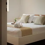 Johnny's Place With Free Parking & Balcony *