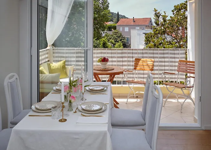 Appartement Johnny's Place With Free Parking & Balcony