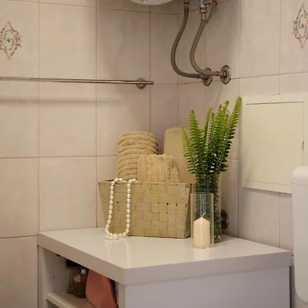 Johnny's Place With Free Parking & Balcony Apartamento *