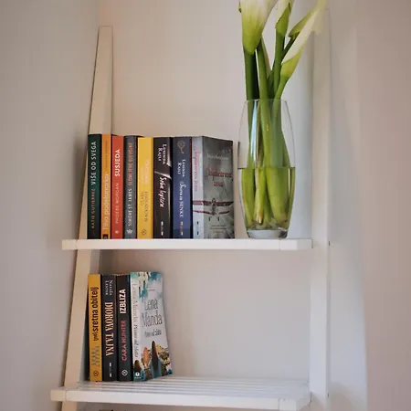 Apartamento Johnny's Place With Free Parking & Balcony *