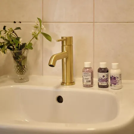 Johnny's Place With Free Parking & Balcony 아파트 두브로브니크