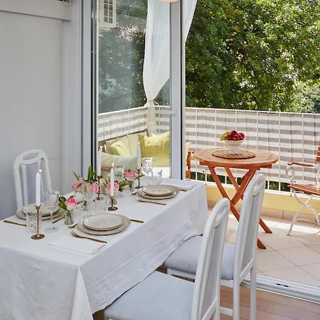 Apartamento Johnny's Place With Free Parking & Balcony