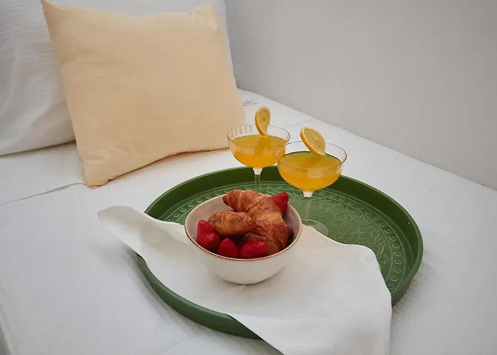 Johnny's Place With Free Parking & Balcony *