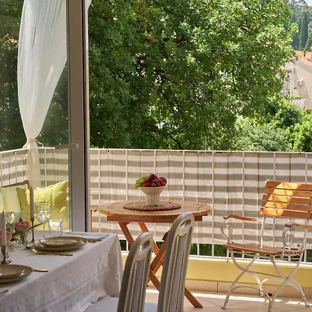 Lägenhet Johnny's Place With Free Parking & Balcony Dubrovnik