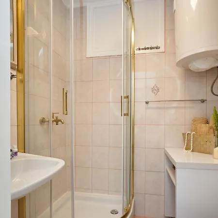 Johnny's Place With Free Parking & Balcony Lägenhet Dubrovnik