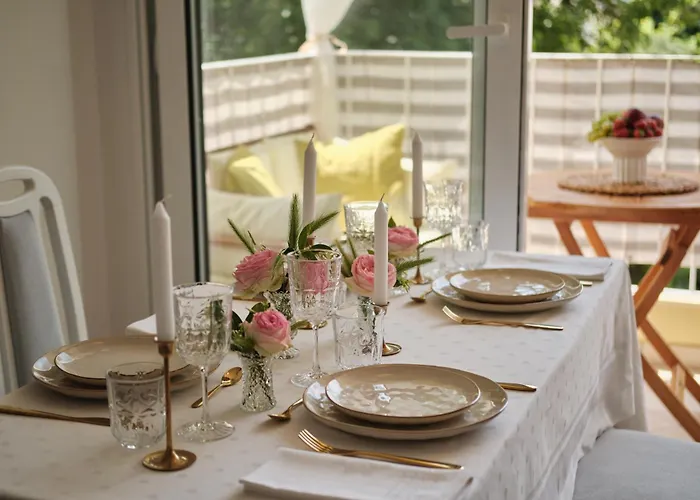 Johnny's Place With Free Parking & Balcony Appartement *