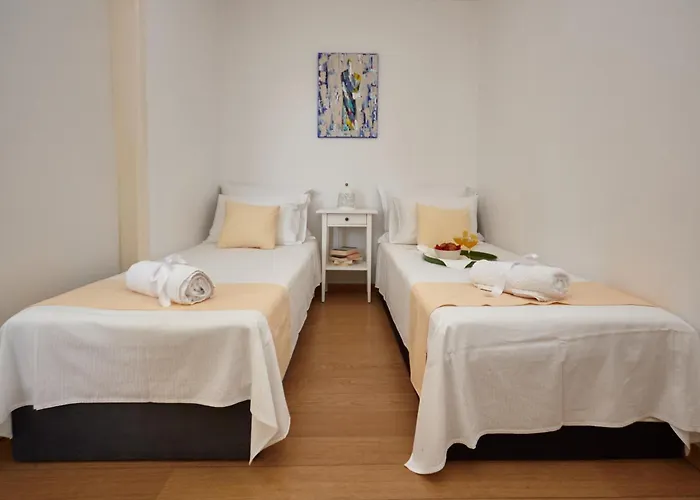 Johnny's Place With Free Parking & Balcony *