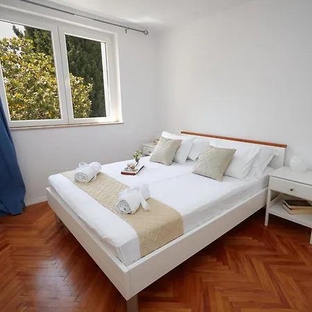 Johnny's Place With Free Parking & Balcony Lägenhet Dubrovnik